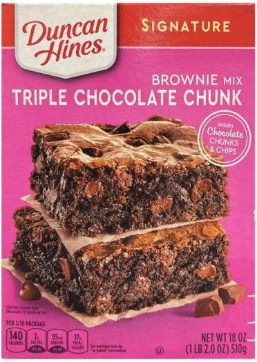 DUNCAN HINES SIGNATURE TRIPLE CHOCOLATE CHUNK BROWNIE MIX (image for) DUNCAN HINES SIGNATURE TRIPLE CHOCOLATE CHUNK BROWNIE MIX